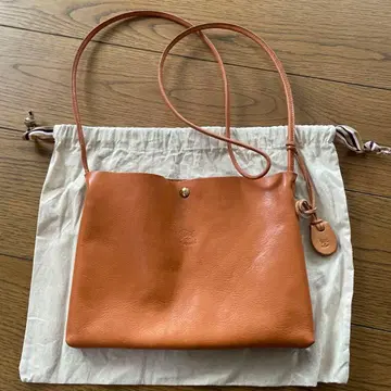 IL BISONTE 오렌지 가죽 숄더백