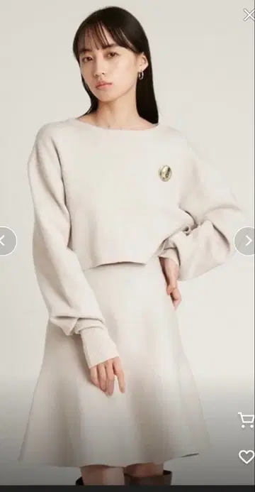 SNIDEL 브로치 니트 미니 스커트 셋업 아이보리