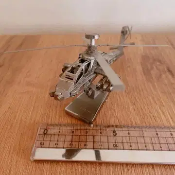 메탈 헬리콥터 모형 조립 완료 완성품