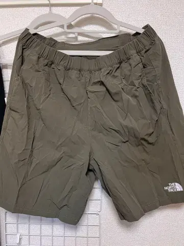 THE NORTH FACE 숏팬츠 카키