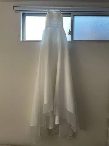 SHIEN 스트랩리스 화이트 웨딩 드레스