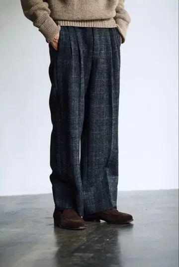 MAATEE&SONS KENEDY CHACOAL size 2