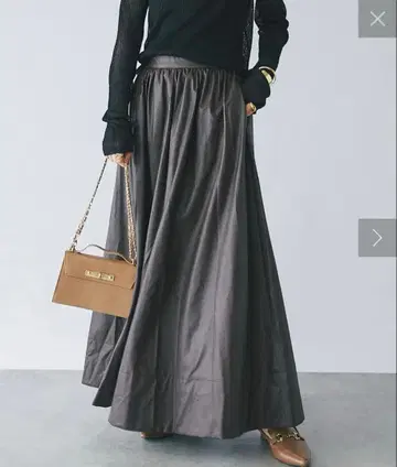 리브 드와 [부드럽고 편안한 착용감] 레더라이크 개더 스커트