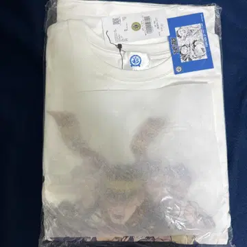 Forever21 골든 카무이 롱 슬리브 T셔츠 카드 포함