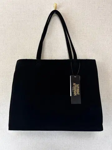 새상품 블랙 스웨이드 토트백