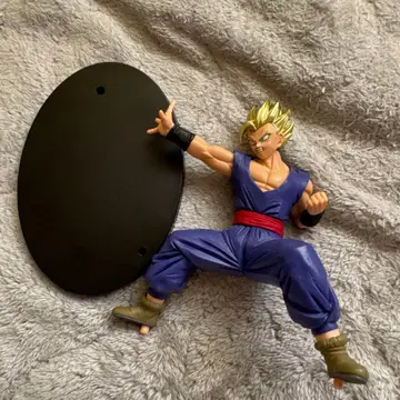 손오반 피규어 전투 포즈 드래곤볼