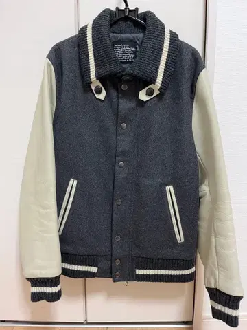 나노 유니버스 바시티 자켓 그레이 L 사이즈