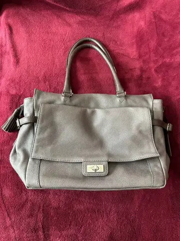 포티올 숄더백 블랙