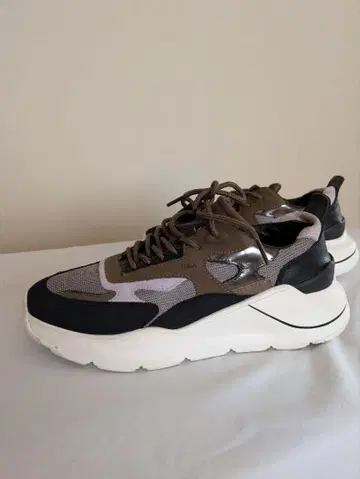 D.A.T.E. FUGA 39 블랙/퍼플/브라운