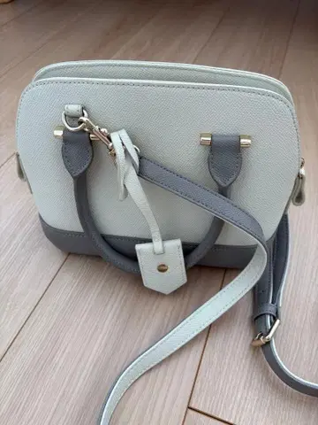 DIANA 숄더백 라이트 그레이/다크 그레이