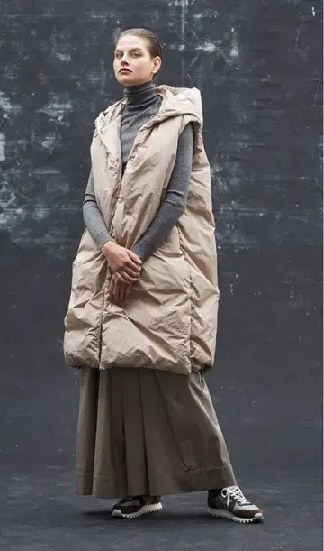 Drawer 후데트 다운 베스트