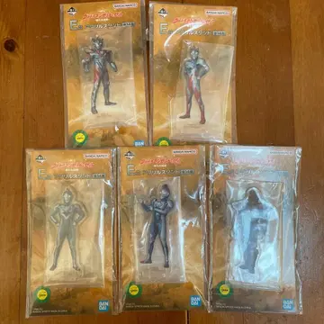 울트라맨 제트 & 제로 아크릴 스탠드 5종 세트 제일복권