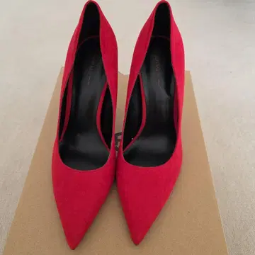 레드 스웨이드 스틸레토 하이힐