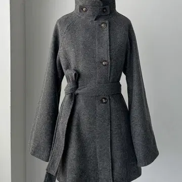 하이넥 미들 기장 코트