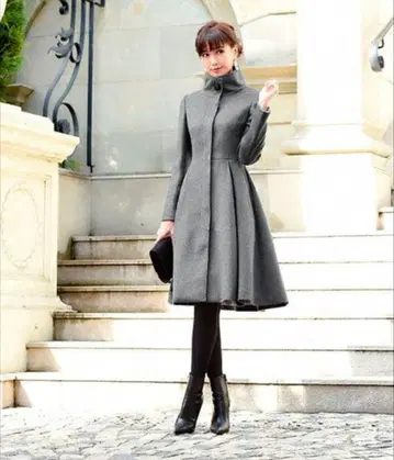 컨디션 최상 루일 에 부티크 드레스 코트 그레이 울 100% 세미롱