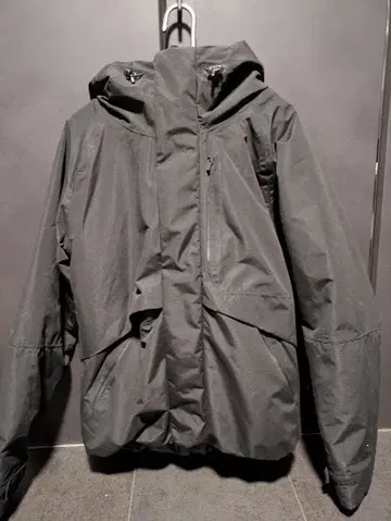 X Shelter M# 블랙 다운 자켓