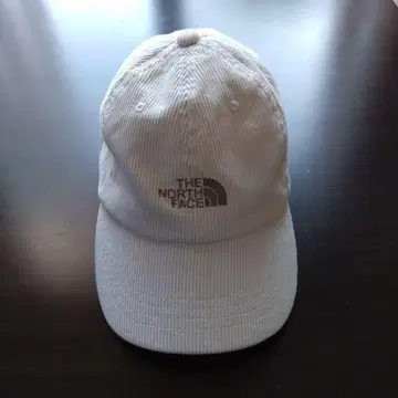 THE NORTH FACE 화이트 캡 58cm