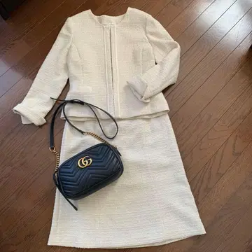 도쿄 스타일 베이지 수트