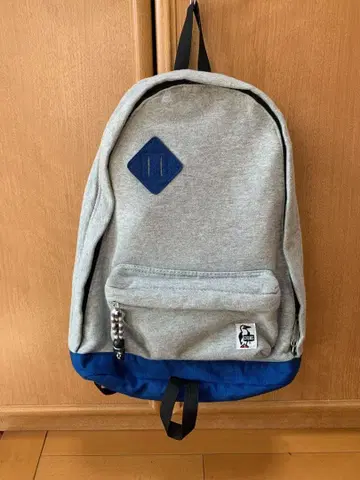 참스 클래식 데이팩 맨투맨 나일론 그레이