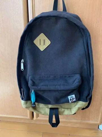 참스 클래식 데이팩 맨투맨 나일론 블랙