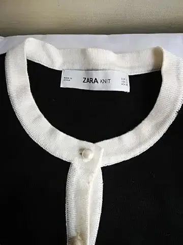 ZARA KNIT 블랙 화이트 긴팔 가디건 할인