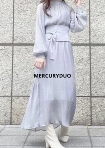 [ 새상품 ] 머큐리 듀오 니트 코르셋 플리츠 롱 원피스