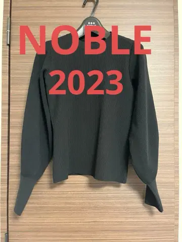 NOBLE 2023 완판템 노블 벌룬 슬리브 롱 커프스 니트 리브 블랙