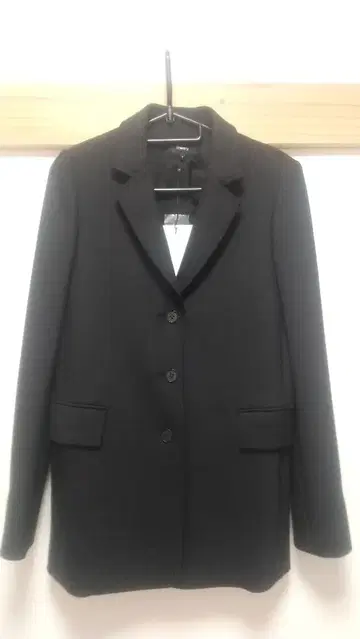 Theory 블랙 자켓 사이즈 0