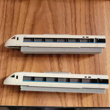 KATO 쿠로683-5 시라사기 바디 선두 차량