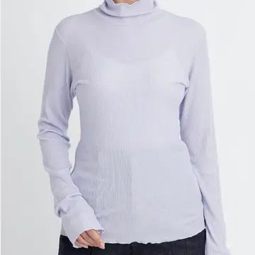 [택 포함 새상품] 야누크 하이넥 롱 슬리브