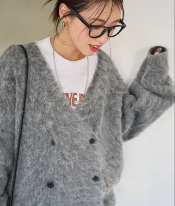 프릭스스토어 한정판 전개 더블 브레스트 샤기 니트 가디건 그레이