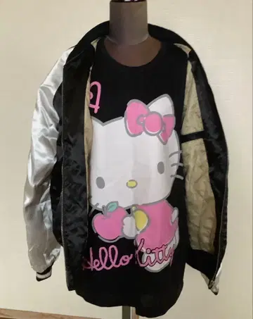 헬로키티 스카잔과 T셔츠