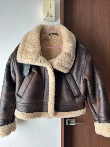 ZARA 보아 가죽 자켓 XS