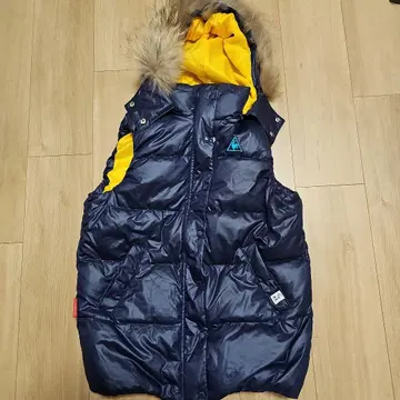 르꼬끄골프 후드 부착 다운 베스트 L