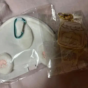 지오참 RURU 엉덩이 파우치 산리오 넥스트랩