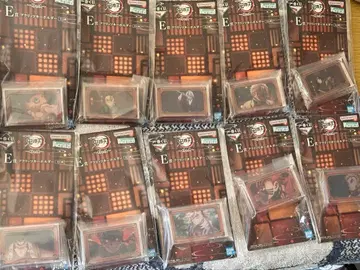 제일복권 귀멸의 칼날 ~언니의 원수~ E상 아크릴 키링