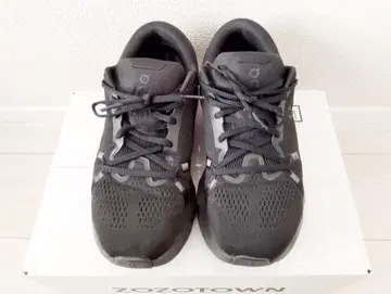 온 블랙스니커즈 26.5cm