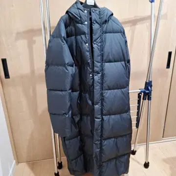 DESCENTE 후드 부착 롱 다운 자켓