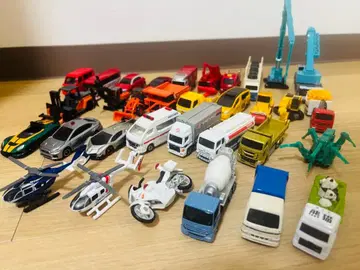 토미카 묶음 판매 33대