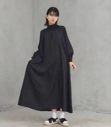 manana 안티로자 새틴 풀오버 원피스 블랙