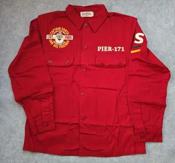 미사용 새상품 캡틴 산타 긴팔 셔츠 빨간색 사이즈 M