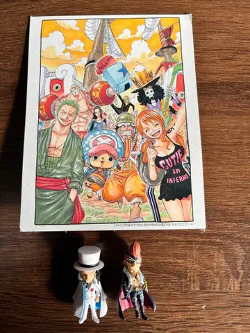 절판품 원피스 포스터와 피규어 세트