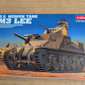 아카데미 1/35 M3 리
