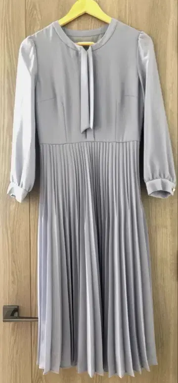 any SiS 블루 플리츠 원피스 긴팔 M 사이즈