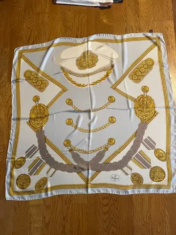 E legance 실크 스카프 약 85cm