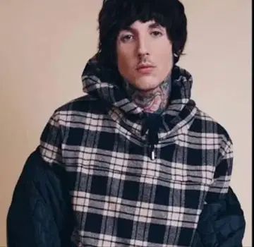 초레어 Drop Dead 단종 후드티 거의 미사용