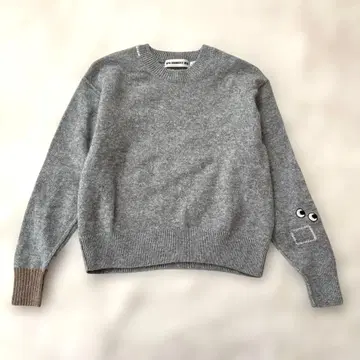 유니클로 아냐 콜라보 눈 디자인 그레이 긴팔 니트 스웨터 S 사이즈