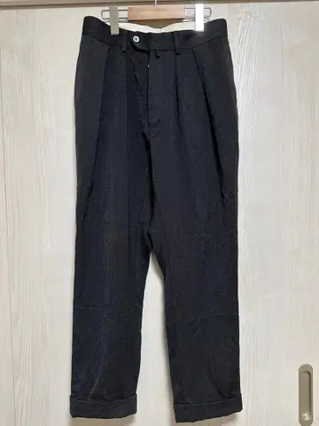 NEAT 투 턱 울 테이퍼드 팬츠 44 니트