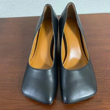 PAPILLONNER 블랙 힐 펌프스 38 (24.5-25.0)