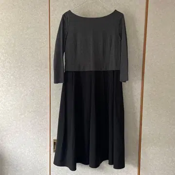 쿠미쿄쿠 그레이 블랙 이소재 절개 디자인 긴팔 원피스